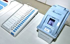 चुनाव आयोग की विश्वसनीयता सवालों के घेरे में, 8 VVPAT के मिलान में मिली थी गड़बड़ी