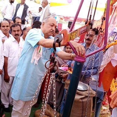 कृषि मंत्री श्री रविंद्र चौबे ने किया धान उपार्जन केंद्र का शुभारंभ