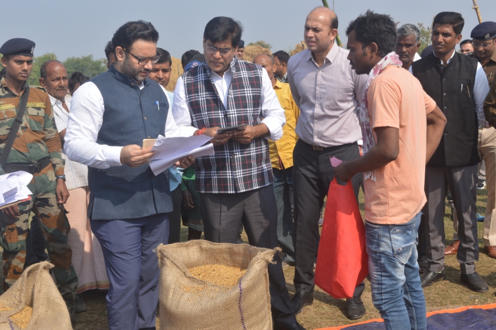 किसान चिंता न करें, सरकार पूरा धान खरीदेगी,  अफवाहों से रहे दूर : मुख्यमंत्री श्री भूपेश बघेल