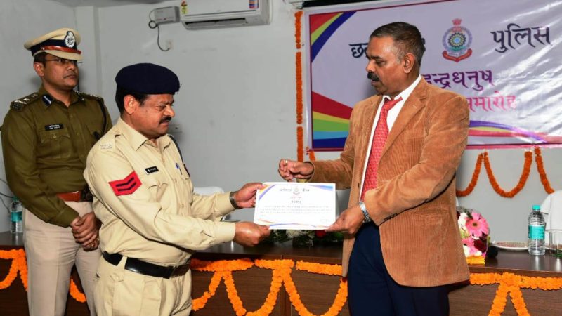 अपहरणकांड सुलझाकर पुलिसकर्मियों ने मापदंड  स्थापित किया – डी.जी.पी. श्री अवस्थी