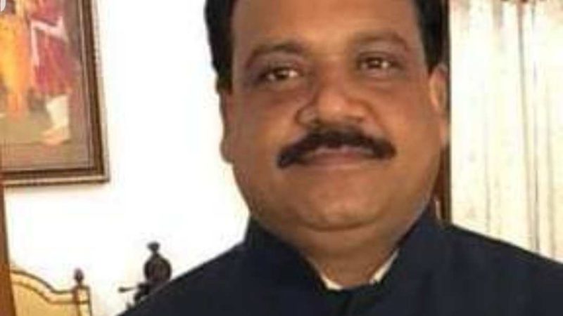 पूर्व मुख्यमंत्री डॉ. रमन सिंह के निज सहायक ओम प्रकाश गुप्ता को यौन उत्पीड़न मामले में पुलिस ने गिरफ्तार किया……ओपी ने नाबालिग बच्ची के साथ करता रहा दुष्कर्म 