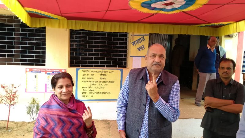 कृषि मंत्री श्री रविन्द्र चौबे ने किया मतदान