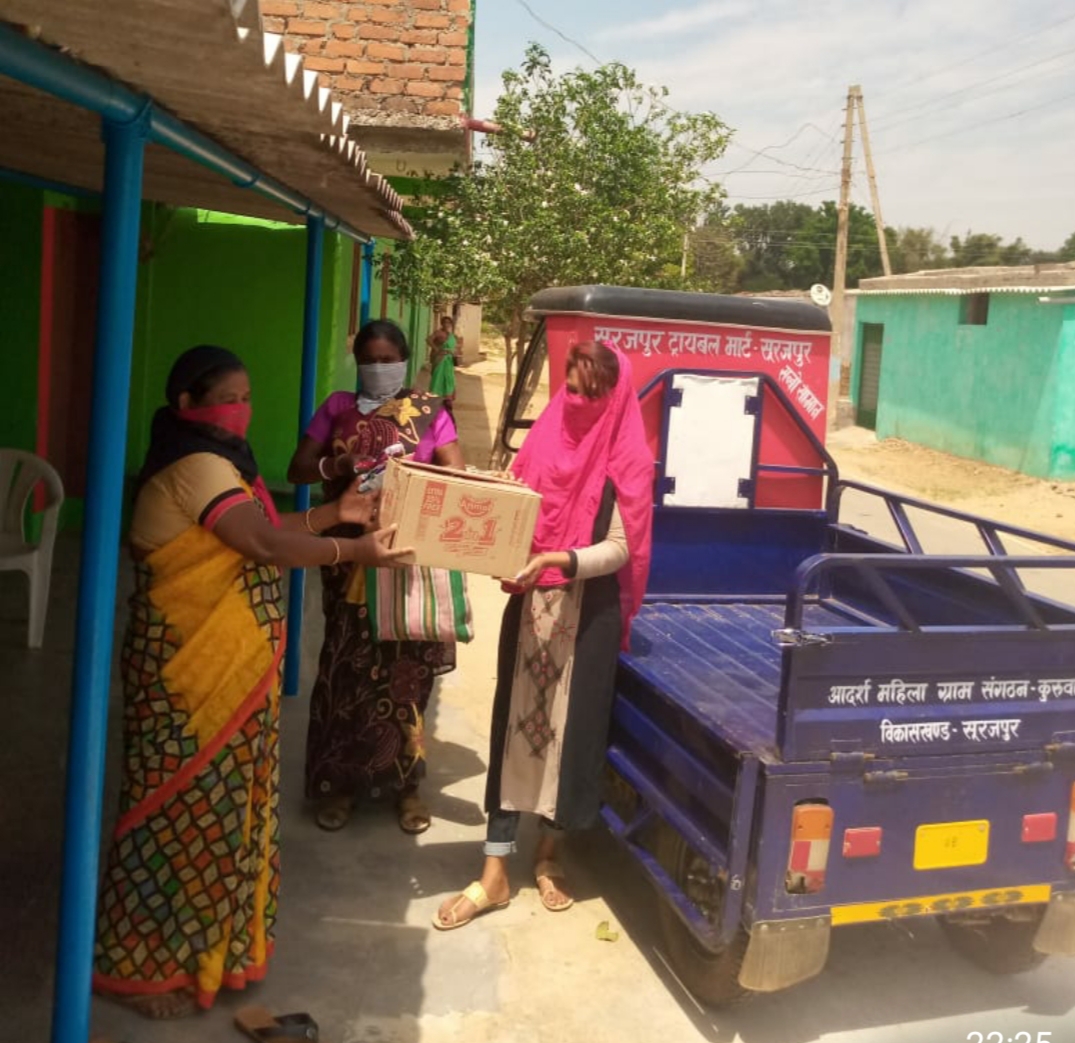 सूरजपुर का ट्रायबल मार्ट बना सामग्रियों की आपूर्ति का सुरक्षित माध्यम