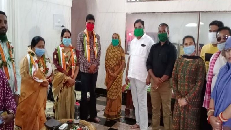प्रदेश भाजपा कार्यकर्ता कांग्रेस में हुए शामिल