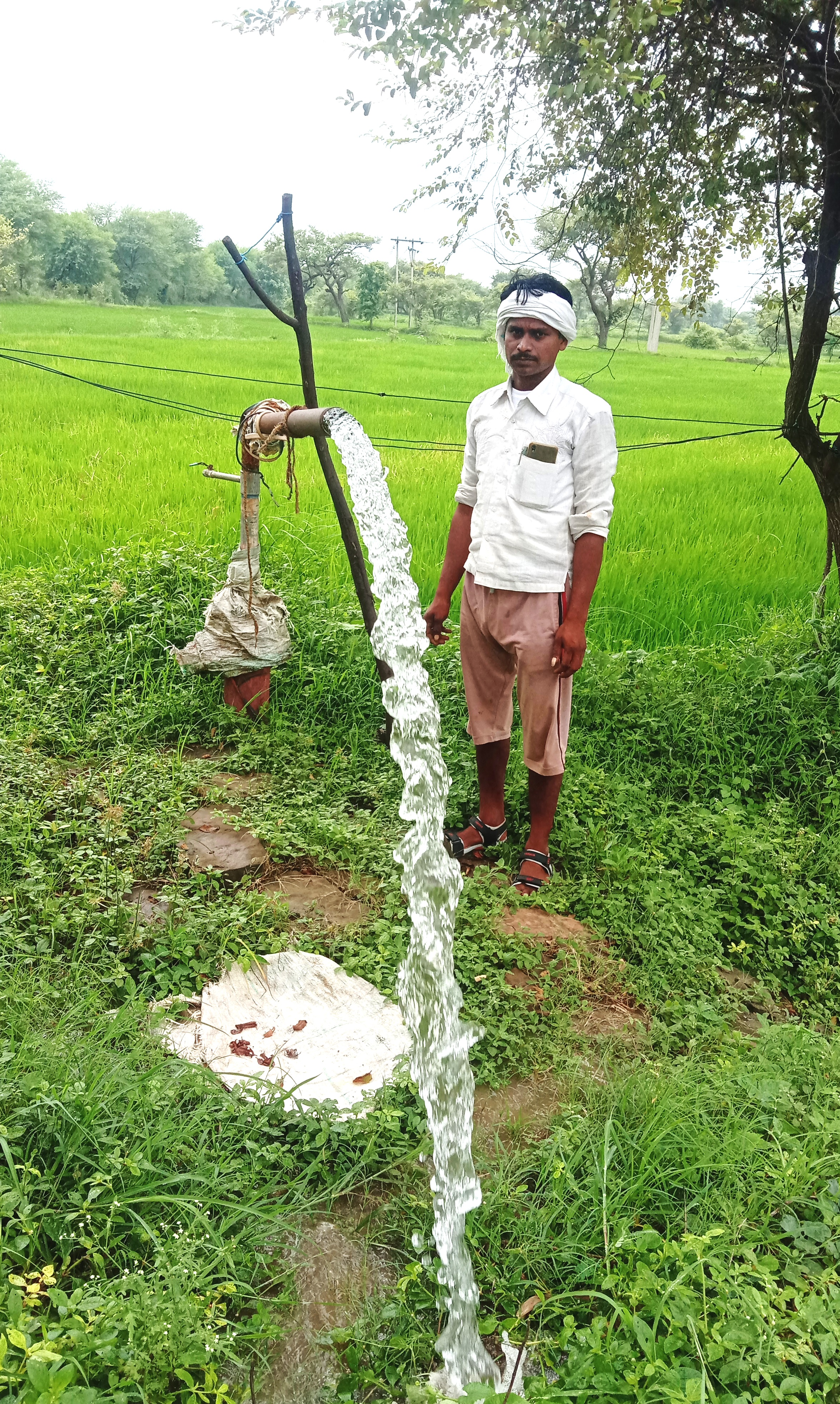 रोजाना पर्याप्त बिजली मिलने से खुशहाल हैं किसान 