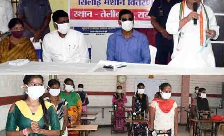 कचरा इक्ट्ठा करने वाली महिलाएं अब जुड़ेंगी सम्मानजनक रोजगार से….तीस महिलाओं को मिला श्रम मंत्री के हाथों सिलाई मशीन  