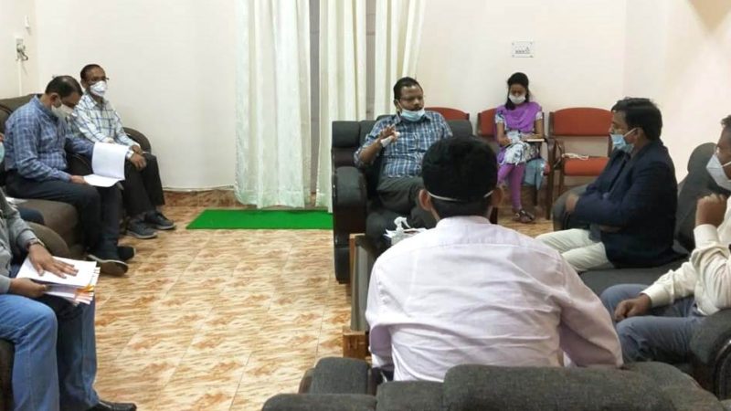 प्रमुख सचिव वन श्री पिंगुआ ने अधिकारियों की ली समीक्षा बैठक