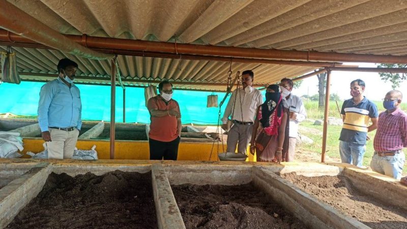 कृषि वैज्ञानिक कम लागत व अल्प अवधि में वर्मी खाद के उत्पादन की तकनीक विकसित करें