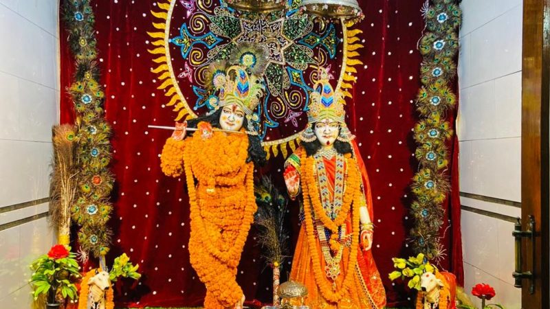 जवाहर नगर,स्थित श्री राधा कृष्ण मंदिर में पुरुषोत्तम मास (अधिक मास) की धूम