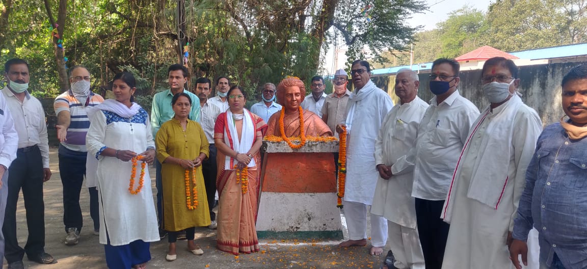 आज पूरे राज्य में कांग्रेस का सभी जिला मुख्यालयों में किसान अधिकार दिवस का दमदार आयोजन