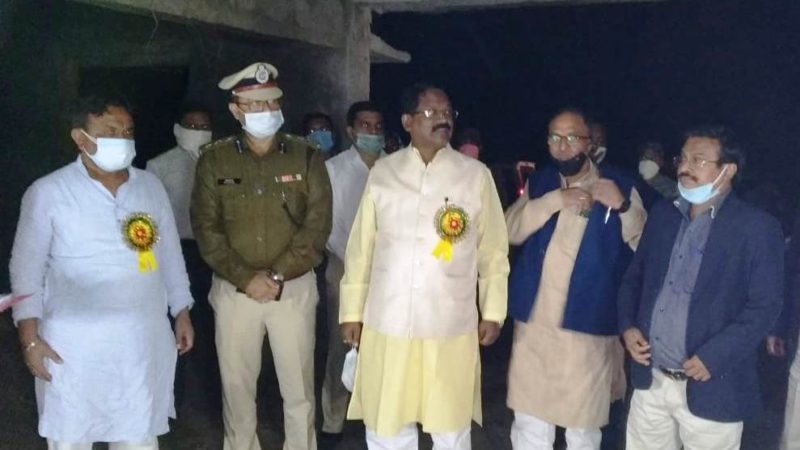 मंत्री श्री अमरजीत भगत ने पालीडीह में निर्माणाधीन छात्रावास भवन का किया निरीक्षण