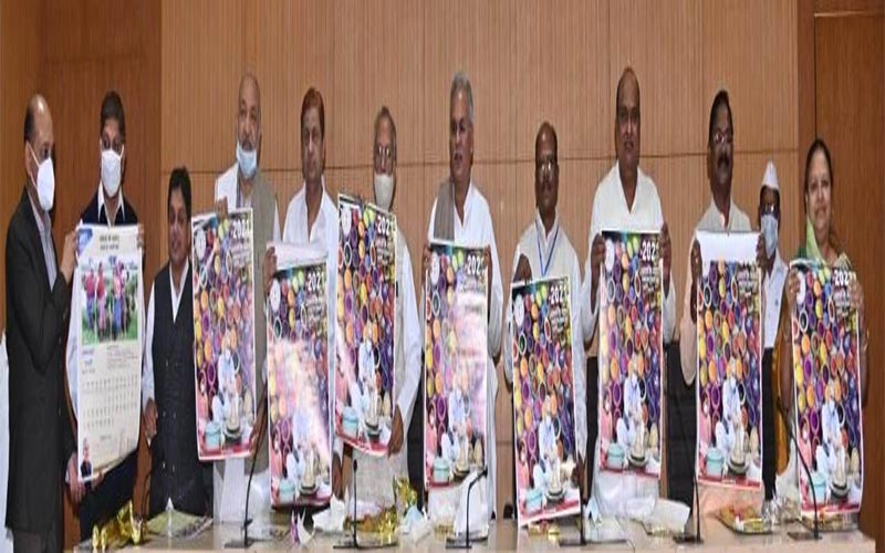 नए वर्ष 2021 के शासकीय कैलेंडर का विमोचन किया