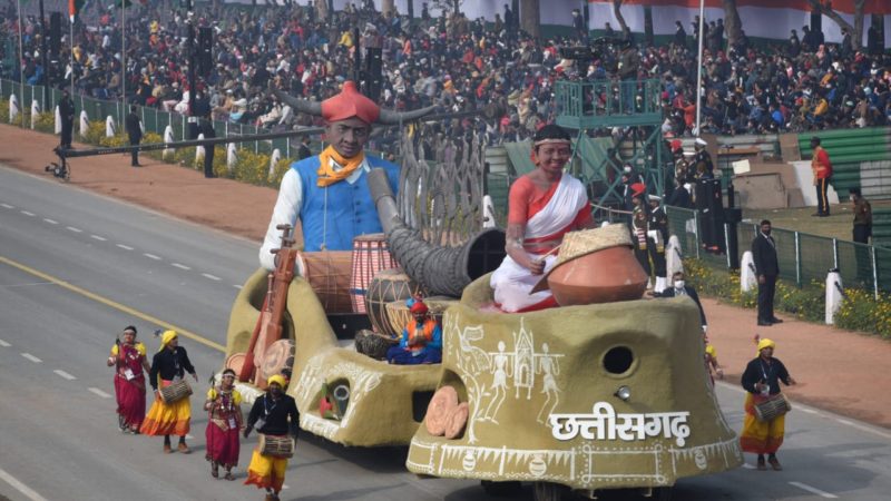 गणतंत्र दिवस के अवसर पर नई दिल्ली के राजपथ पर निकलने वाली झांकियों का आज फुल ड्रेस रिहर्सल