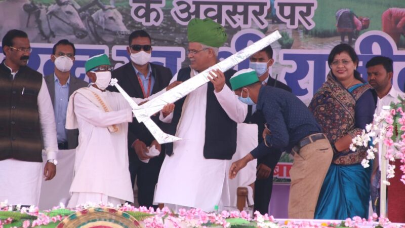 पुरखों के सपनों के अनुरूप किसानों, गरीबों और श्रमिकों के श्रम को मिल रहा सम्मान