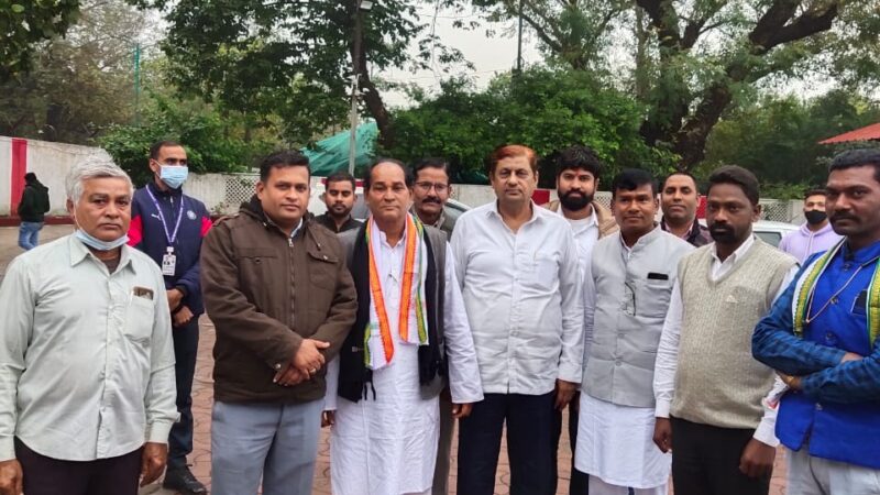 तिलकराम राणा ने भाजपा छोड़ कांग्रेस में किया प्रवेश