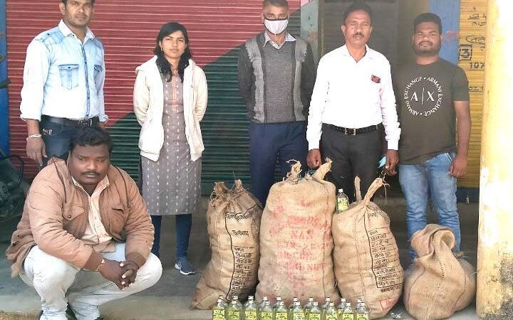 129 बल्क लीटर महाराष्ट्र निर्मित देशी मदिरा जप्त….आबकारी विभाग की लगातार छापामार कार्यवाही जारी