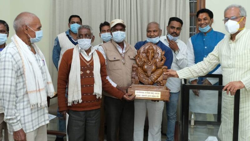 मुख्यमंत्री से छत्तीसगढ़ हरदिहा साहू समाज के प्रतिनिधिमंडल ने की सौजन्य मुलाकात
