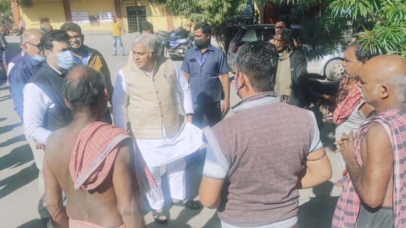 वेयरहाउसिंग अध्यक्ष वोरा ने बिलासपुर के गोदामों का किया आकस्मिक दौरा…भंडारण एवं निर्माण कार्य की गुणवत्ता का किया निरीक्षण