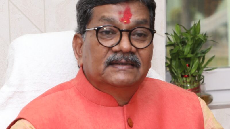 छग विस् अध्यक्ष डॉ चरणदास महंत ने नेताजी सुभाष चन्द्र बोस जी की जयंती पर उन्हें याद करते हुए दी श्रद्धांजलि