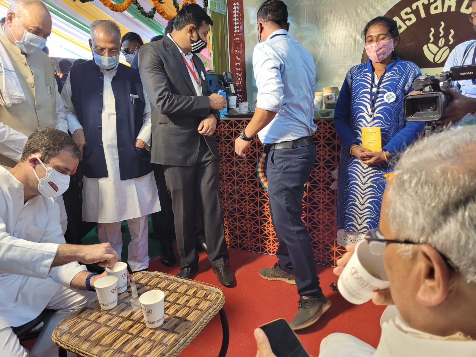 प्रशंसा करते हुए कहा-अंतरराष्ट्रीय कॉफी ब्रांड्स के साथ बस्तरिया कॉफी का हो एमओयू