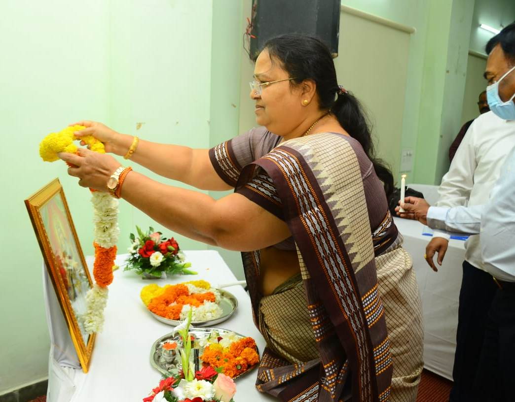 छत्तीसगढ़ शराब व्यसन मुक्ति अभियान:नशे से समाज को बचाने सामूहिक प्रयत्न की जरूरत: श्रीमती भेंड़िया