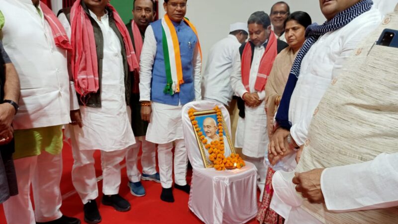 बिलासपुर में डिजिटल सदस्यता संभागीय प्रशिक्षण शिविर संपन्न-मोहन मरकाम, चंदन यादव हुए शामिल