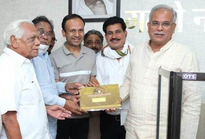 मुख्यमंत्री को मिला श्री श्याम मंदिर प्राण प्रतिष्ठा कार्यक्रम में शामिल होने का न्योता