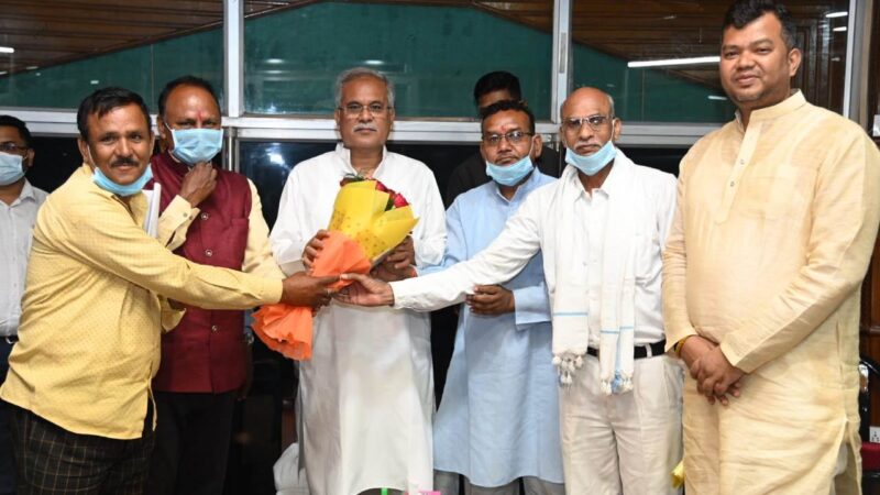 मुख्यमंत्री को साहू समाज के शपथ ग्रहण समारोह में शामिल होने का आमंत्रण