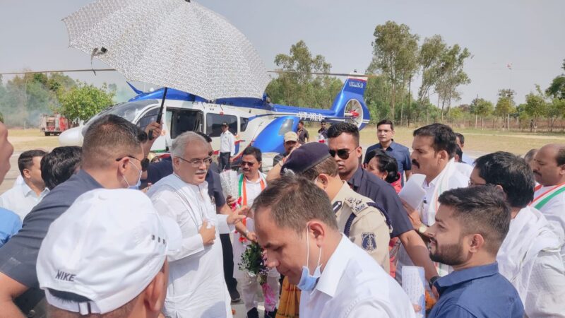 मुख्यमंत्री श्री भूपेश बघेल का सूरजपुर आगमन पर आत्मीय स्वागत
