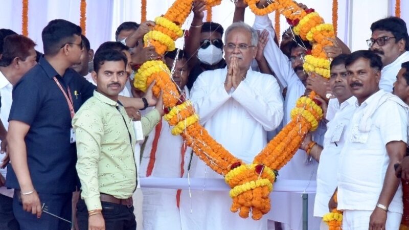 जगदलपुर में अन्य पिछड़ा वर्ग के संभाग स्तरीय सम्मेलन में शामिल हुए मुख्यमंत्री