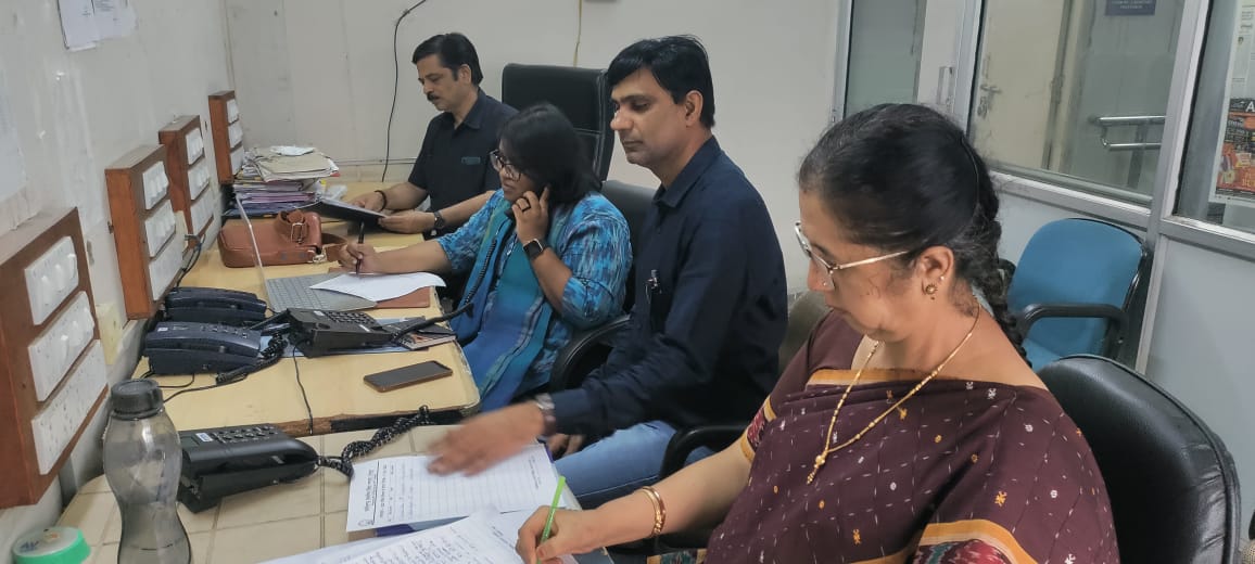 कक्षा 10वीं के बाद विषय चयन में मदद कर रहा है हेल्पलाईन
