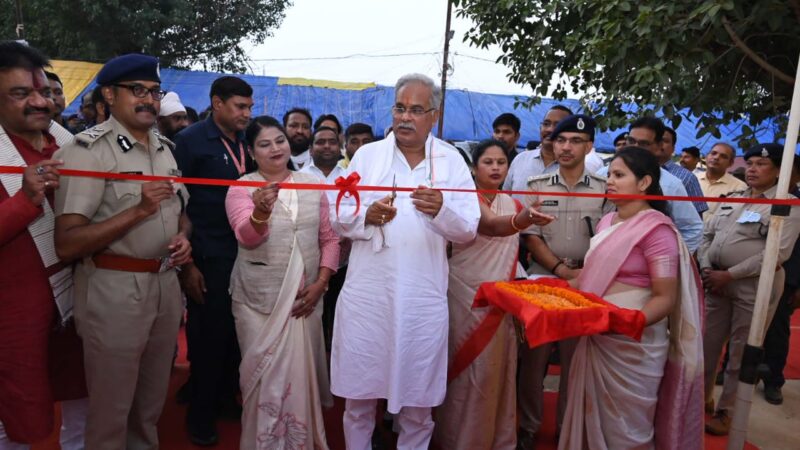  पुलिस जवानों के कड़े परिश्रम और त्याग से ही बस्तर में शांति स्थापित हो रही : मुख्यमंत्री श्री भूपेश बघेल
