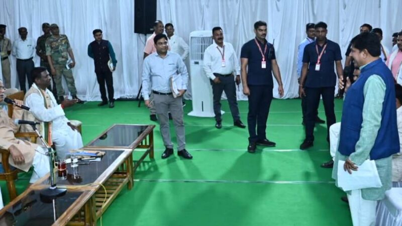 मुख्यमंत्री श्री बघेल से विभिन्न सामाजिक संगठनों के प्रतिनिधिमंडल ने की सौजन्य मुलाकात