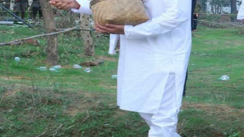 भेंट-मुलाकात में पाराडोल पहुंचे मुख्यमंत्री ने कहा-लोगों को योजनाओं का लाभ मिल रहा है या नहीं यह देखने आया हूं