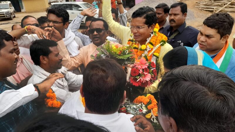 प्रदेश कांग्रेस अध्यक्ष मोहन मरकाम के कार्यकाल 3 वर्ष पूर्ण होने जिला कांग्रेस रायपुर ग्रामीण द्वारा वृक्षारोपण कार्यक्रम