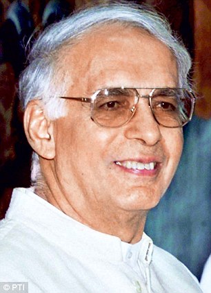 मुख्यमंत्री श्री बघेल ने पूर्व केंद्रीय मंत्री स्वर्गीय श्री विद्याचरण शुक्ल की पुण्यतिथि पर उन्हें नमन किया