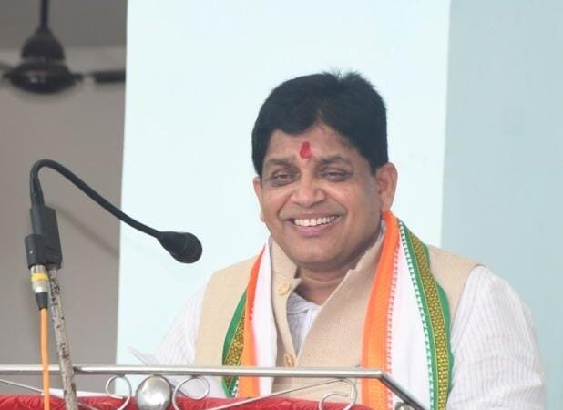 मंत्री डॉ. डहरिया की अनुशंसा पर 29.50 लाख रुपये के विकास कार्य स्वीकृत