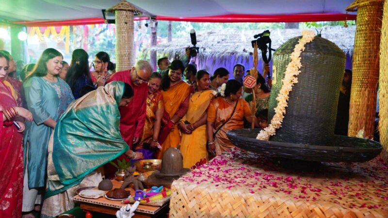 तिजहारिन माताओं बहनों का मायका बना मुख्यमंत्री निवास, पारंपरिक छत्तीसगढ़िया अंदाज में मना रहे उत्सव…