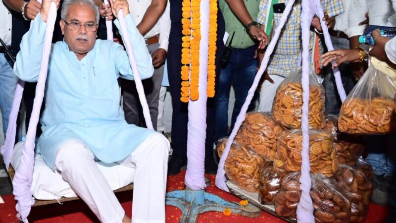मुख्यमंत्री ने विभिन्न समाज और संगठनों के प्रतिनिधियों से की मुलाकात
