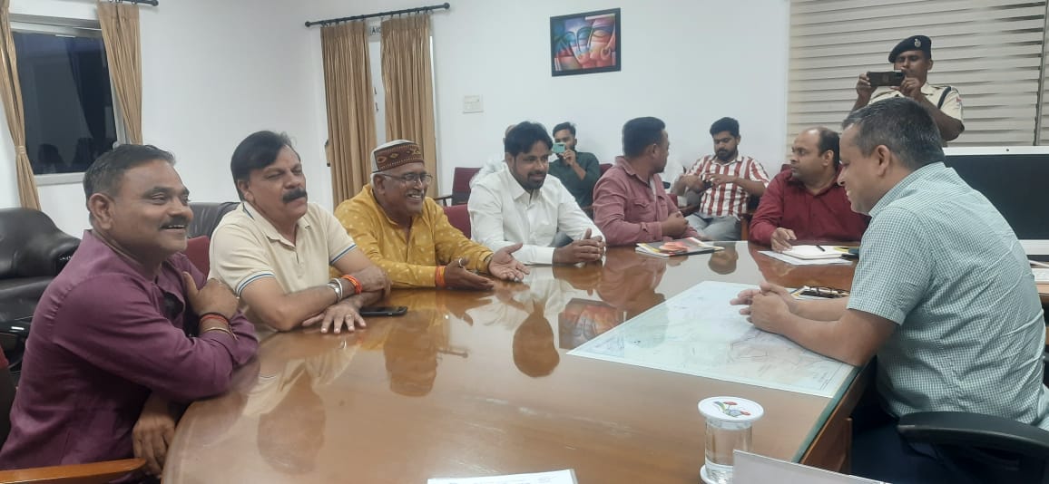 नागरिक सुरक्षा मंच ने डीआरएम बिलासपुर के साथ बैठक कर चर्चा उपरान्त रेल रोको आंदोलन किया स्थगित