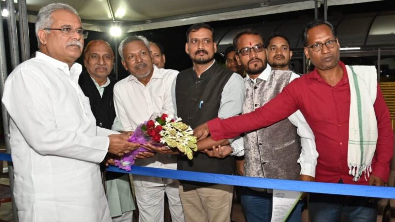 मुख्यमंत्री को युवक-युवती परिचय सम्मेलन व प्रतिभा सम्मान कार्यक्रम में शामिल होने का न्योता