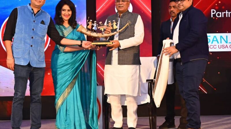 न्यूज चैनल ‘भारत-24’ के शिखर सम्मान कार्यक्रम में शामिल हुए मुख्यमंत्री