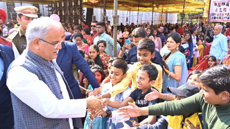 प्रभु यीशु के संदेशों में भाईचारा है, प्रेम है जिससे दुनिया में फैले हिंसा, घृणा, ईर्ष्या और दुख को पराजित किया जा सकता है  : श्री भूपेश बघेल