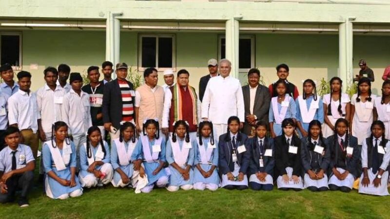 पहाड़ी कोरवा बच्चों ने पहली बार देखी विधानसभा की कार्यवाही