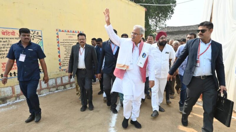 पट्टा न मिलने की शिकायत पर मुख्यमंत्री ने सरपंच को ग्राम सभा में प्रस्ताव लाने कहा