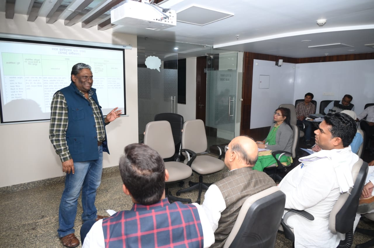 ग्रामीण युवा उद्यमियों को सशक्त बनाएंगे रूरल इंडस्ट्रियल पार्क