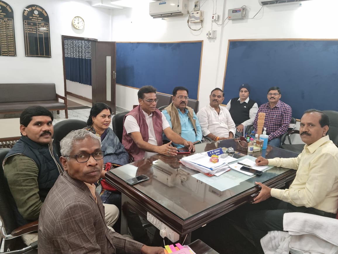 अरपा विकास प्राधिकरण के पदाधिकारियों ने जल संसाधन के अधिकारियों के साथ बैठक की