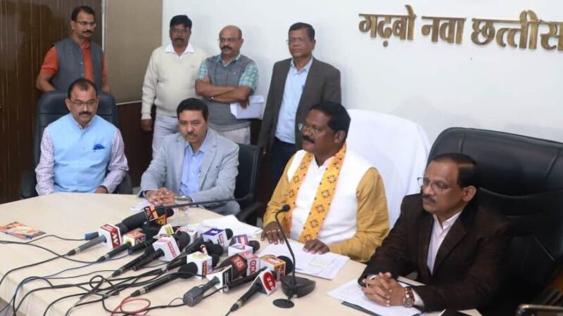 मुख्यमंत्री श्री भूपेश बघेल और खाद्य मंत्री श्री अमरजीत भगत ने किसानों को दी बधाई