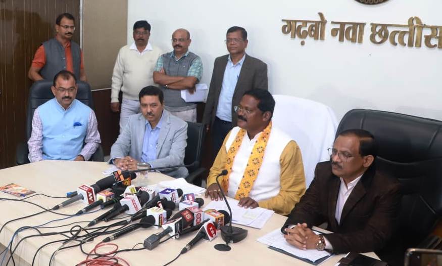 मुख्यमंत्री श्री भूपेश बघेल और खाद्य मंत्री श्री अमरजीत भगत ने किसानों को दी बधाई