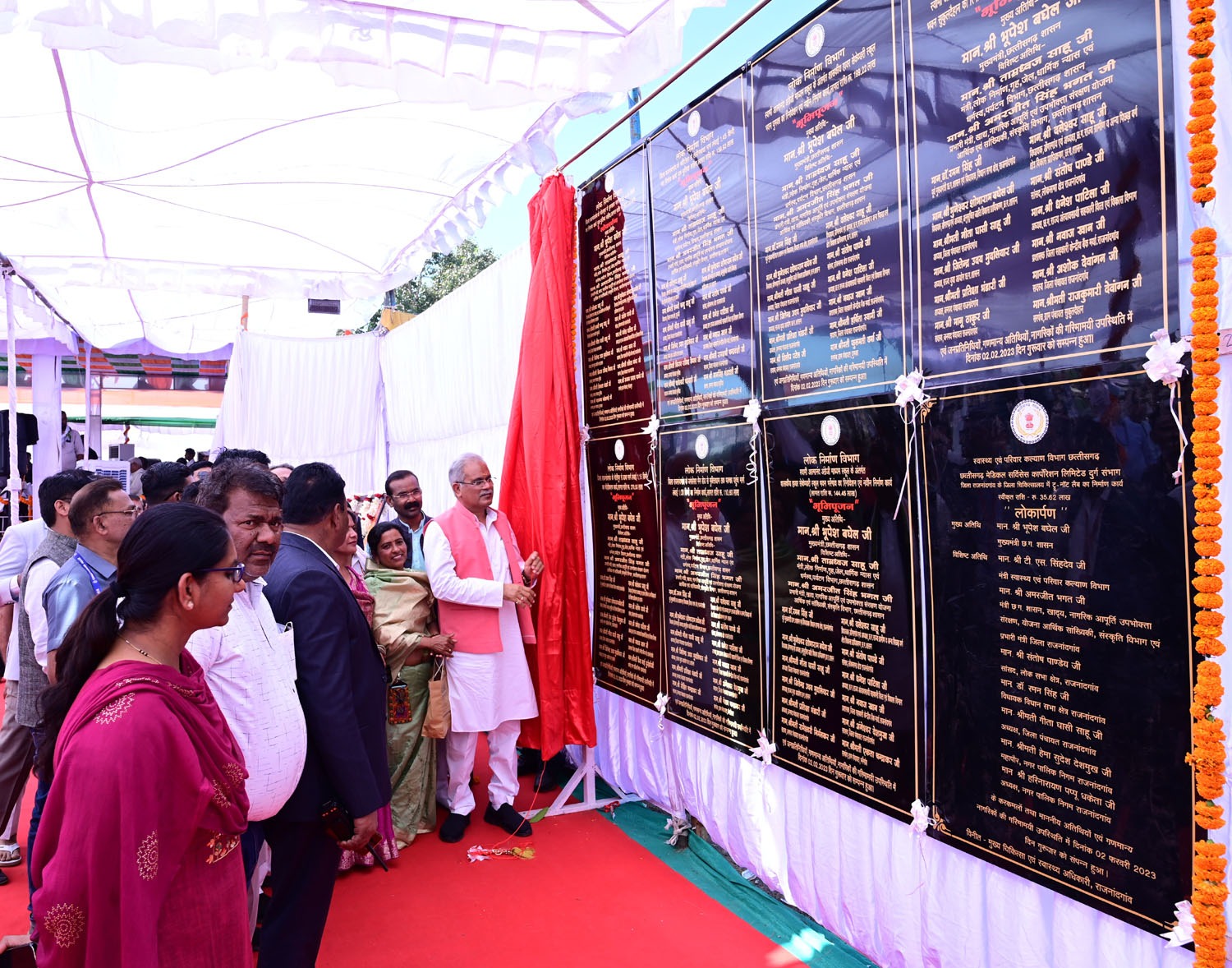 मुख्यमंत्री श्री बघेल भर्रेगांव में विशाल किसान अन्नदाता सम्मेलन में हुए शामिल